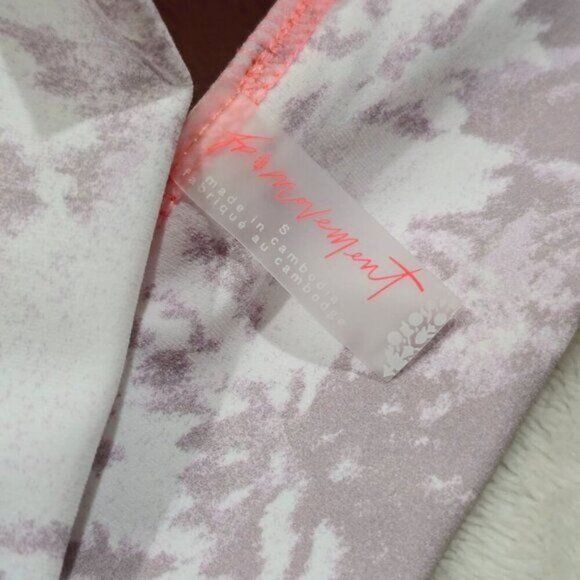 FP Movement ✦ Tie-Dye Sports Bra ✦ Bright Pink Double Strap Elastic Band S NWT - Picture 10 of 14